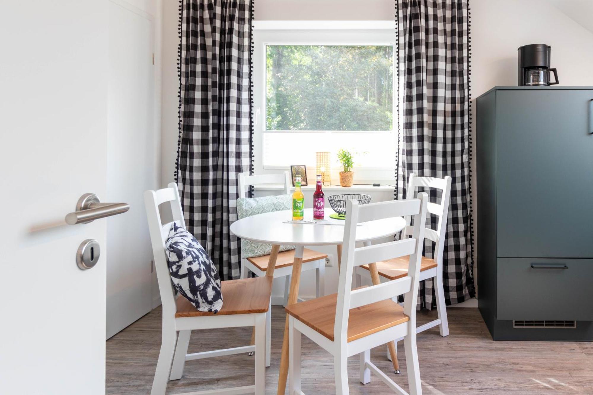 Wanderers Inn Heidschnuckenweg Undeloh Exterior foto